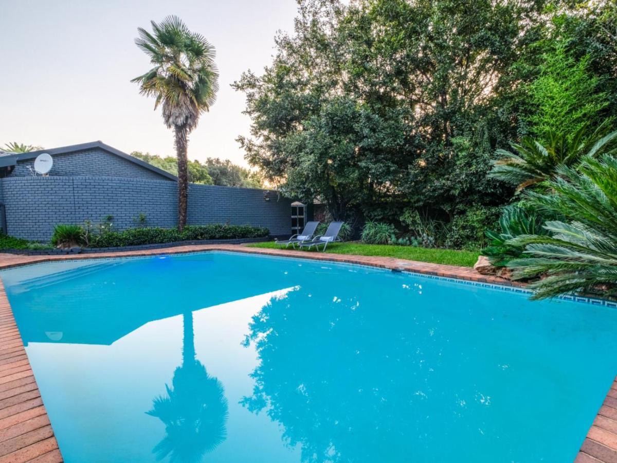 Hurlingham House Guest House Johannesburg Exteriör bild