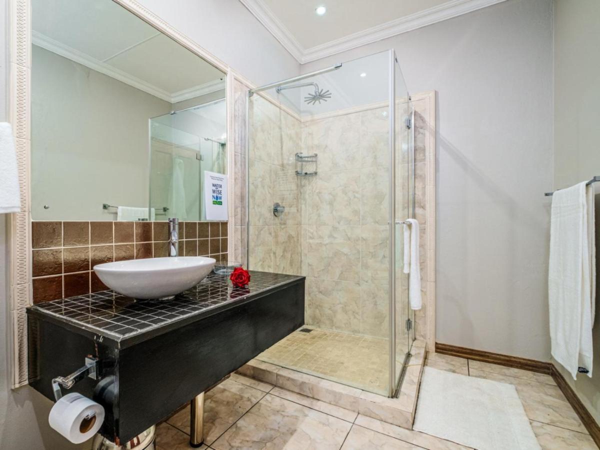 Hurlingham House Guest House Johannesburg Exteriör bild